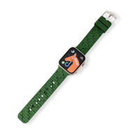Bracelet Apple Watch en silicone vert style brique avec boucle argentée pour femme modèle Talyn.