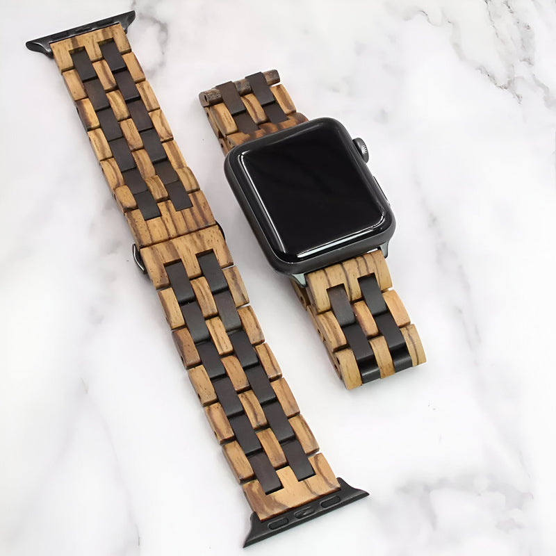 Bracelet Apple Watch en bois zébrano et ébène noir pour homme, design naturel et élégant.