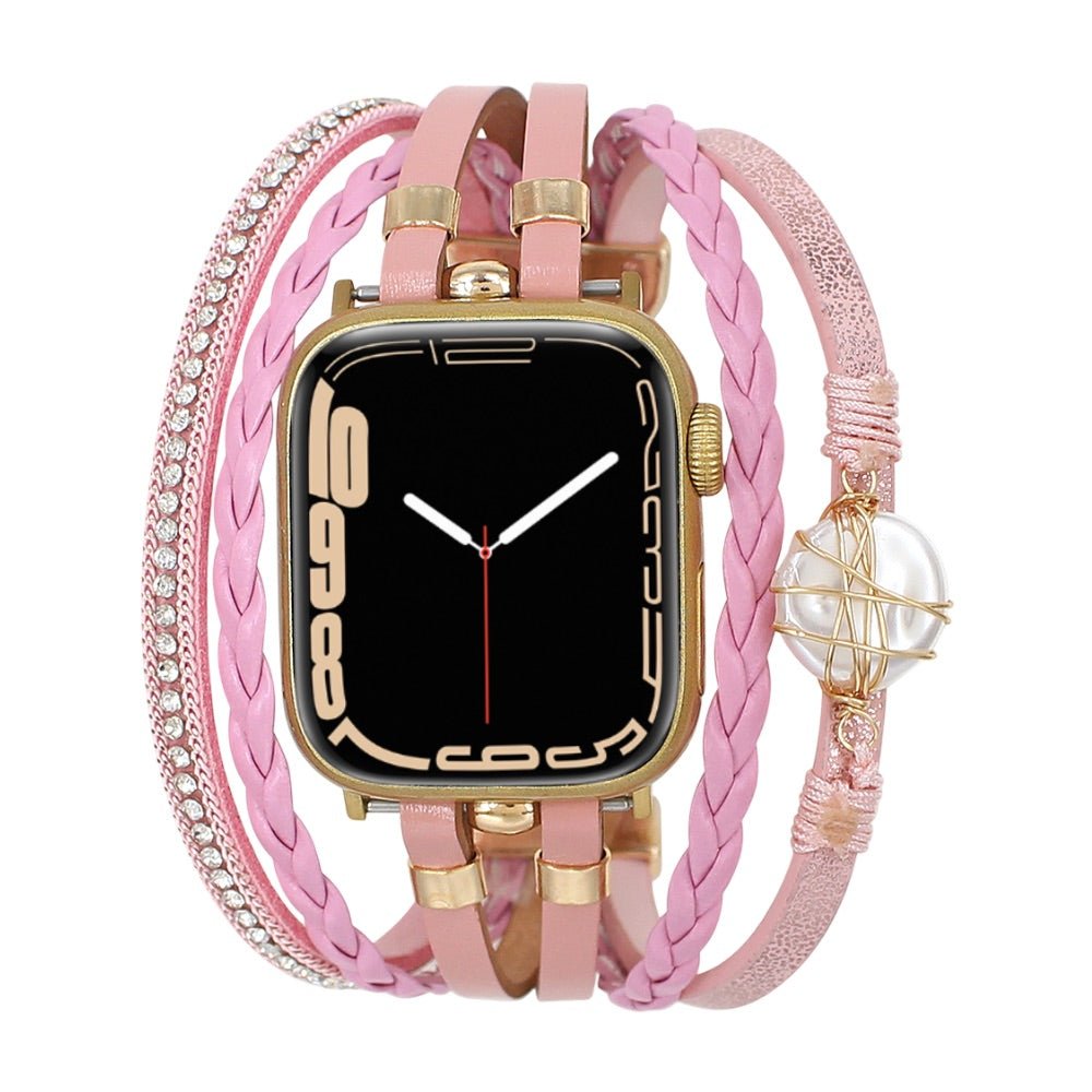 Bracelet multi-rangs rose pour Apple Watch avec breloques dorées et perle d'eau douce.