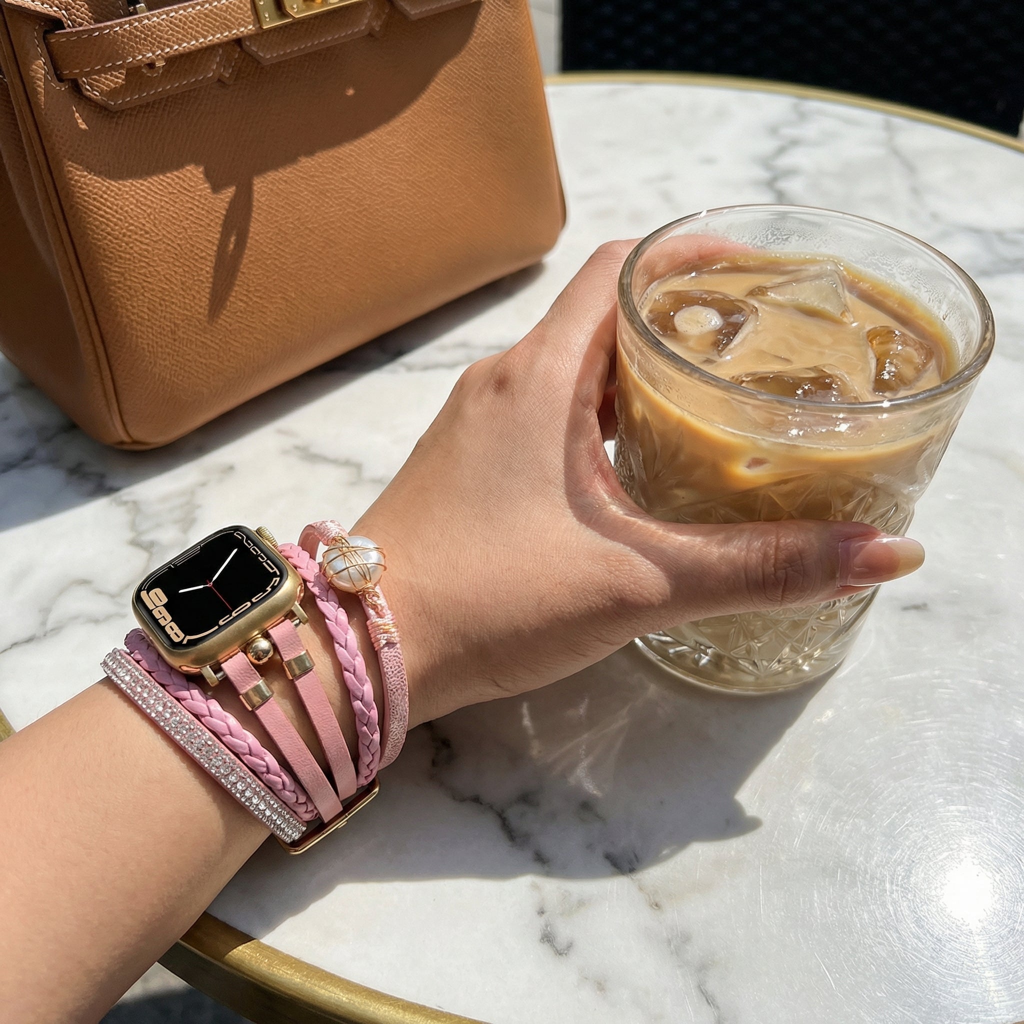 Mehrreihiges Armband für Smartwatch, Apple Watch, goldfarben und Süßwasserperle, für Damen, Modell Arix