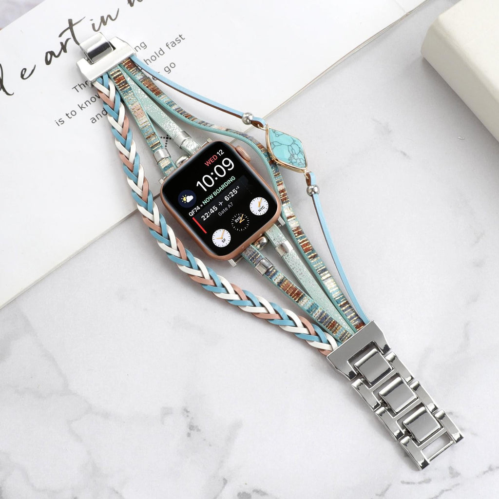 Bracelet de montre Apple Watch multi-rangs en pierre naturelle turquoise et acier argenté pour femme.