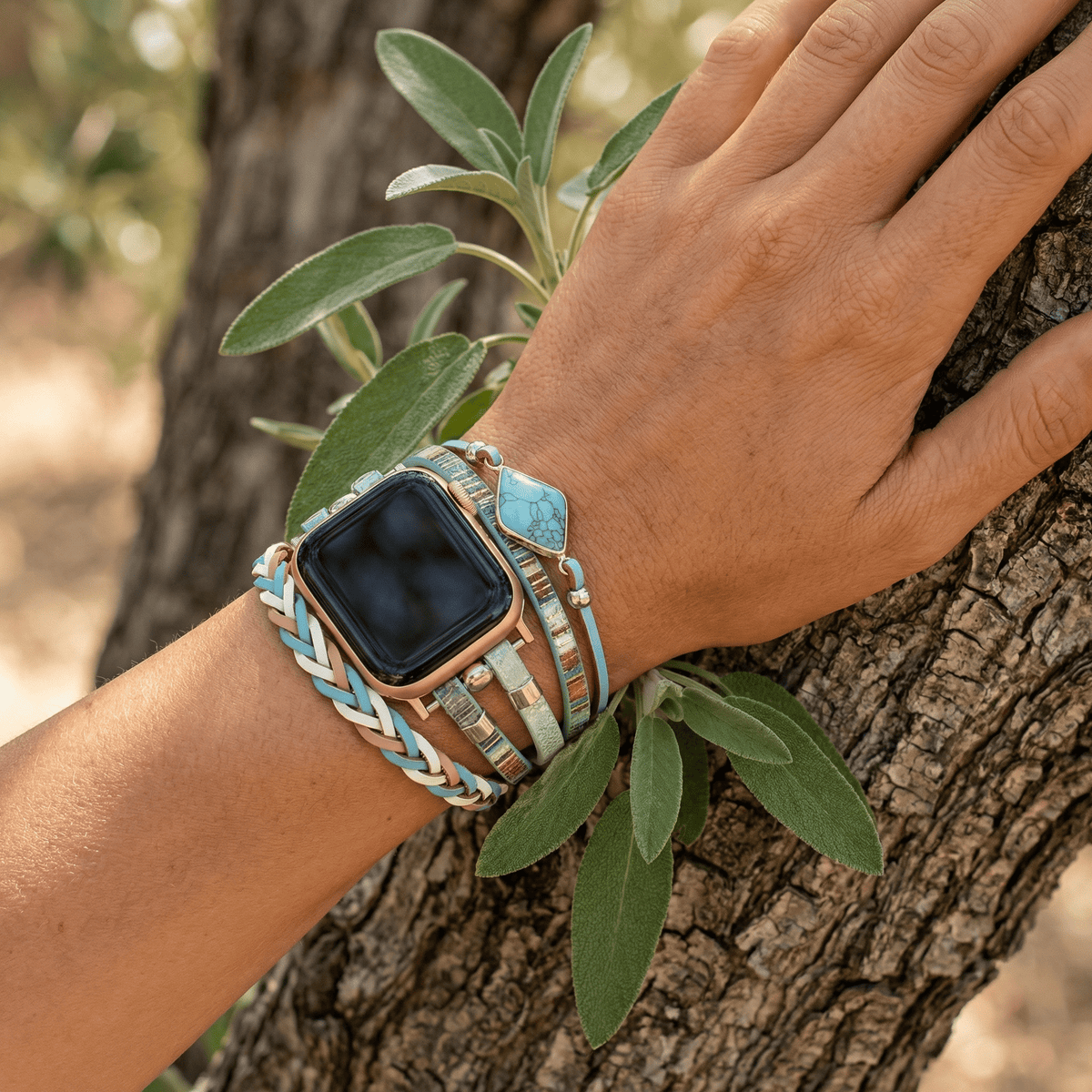 Mehrreihiges Armband für Apple Watch, geflochtene Bänder und zentraler Stein, für Damen, Modell Adla