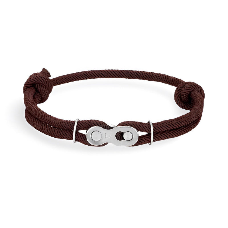 Bracelet double cordons marron avec maillon chaîne de moto en métal argenté pour homme.