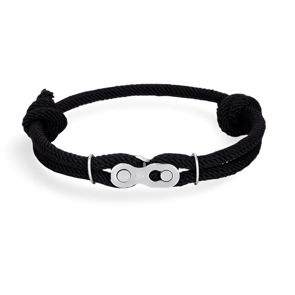 Bracelet double cordons noirs avec maillon chaîne de moto en métal argenté, modèle Xavier.