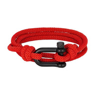 Bracelet double tour en nylon rouge avec fermoir à manille noir en acier inoxydable.