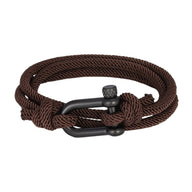 Bracelet double tour homme en nylon marron avec fermoir manille en acier noir mat.