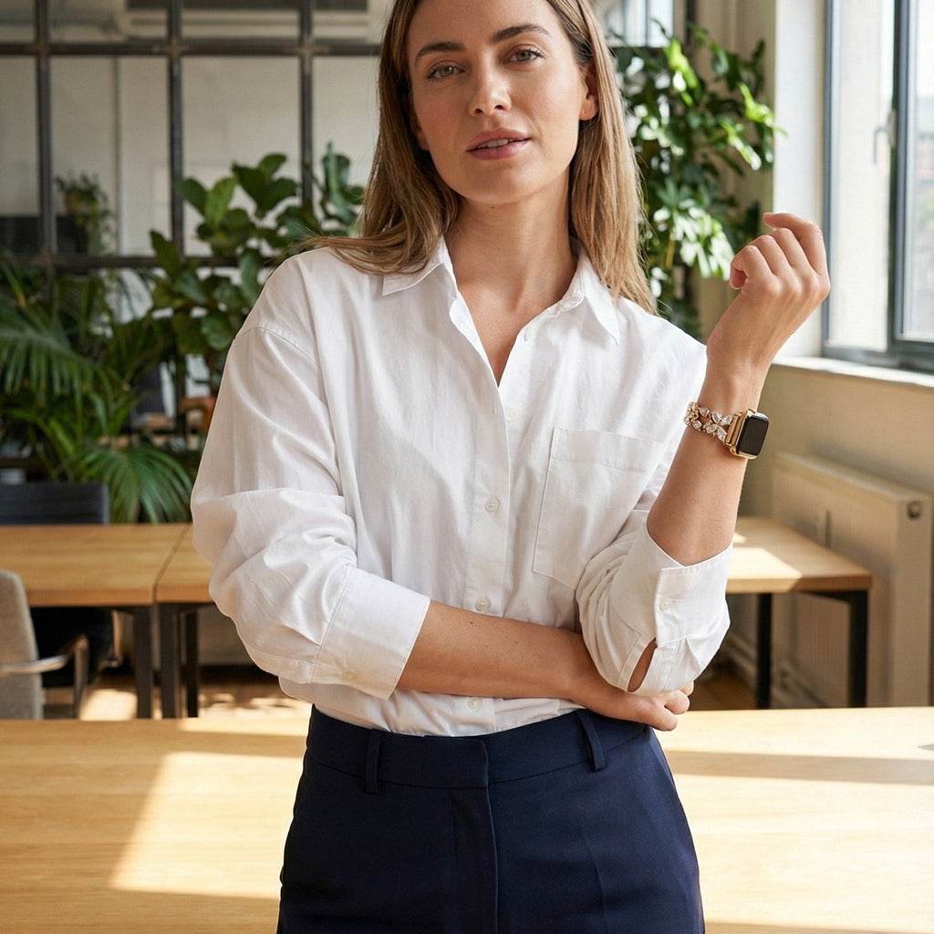 Bracelet élégant pour Apple Watch, maille moderne en acier inoxydable avec motif papillon et cristaux zircon lumineux, modèle Parina