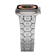 Bracelet ajustable en acier inoxydable argenté avec design hexagonal, compatible Apple Watch.