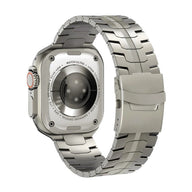 Bracelet en acier inoxydable argenté, maillons larges, pour Apple Watch, finition mate et boucle déployante robuste.