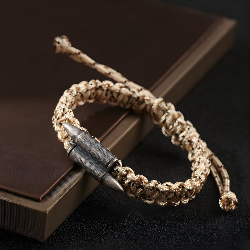 Bracelet homme en corde beige tressée avec fermoir double balles en argent sterling style militaire.