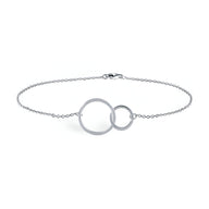 Bracelet fin en argent sterling avec duo de cercles entrelacés, fermeture mousqueton.