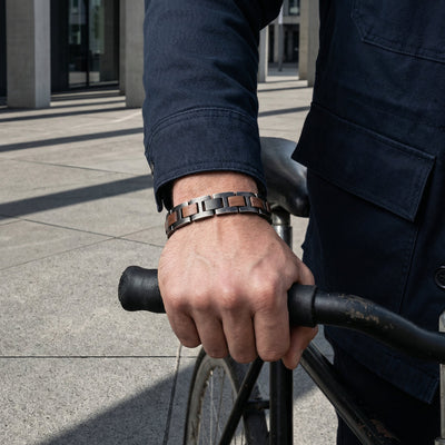 Bracelet en bois de noyer et acier inoxydable, maille structuree, pour homme, modele Alphonse
