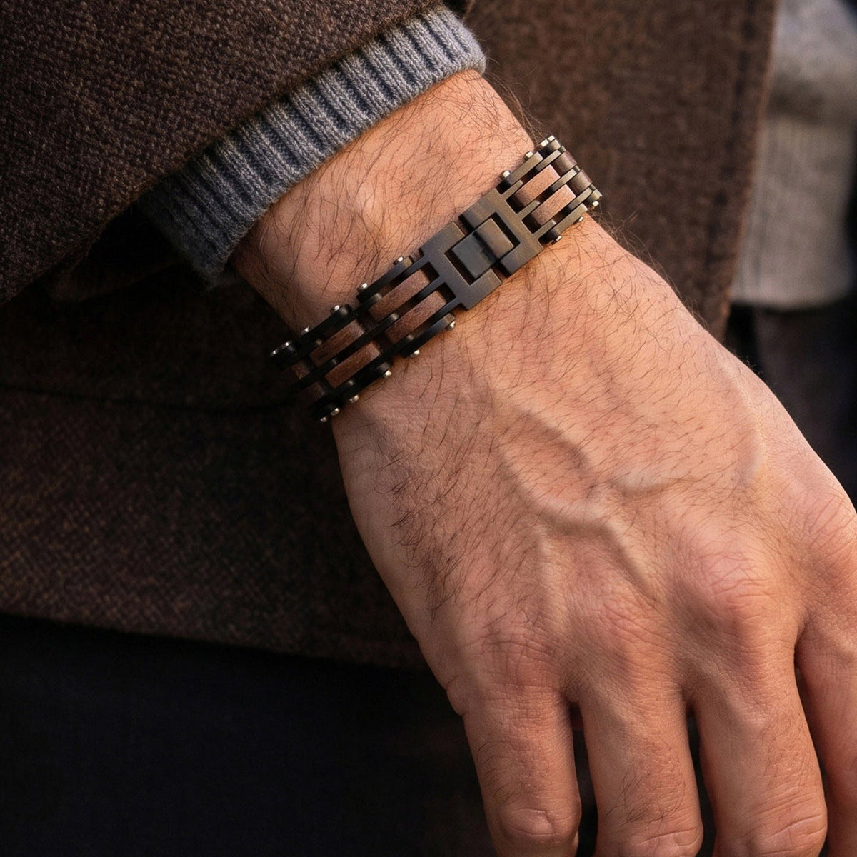 Walnut wood bracelet for men, with bold dark tones, Achille model