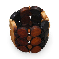 Bracelet femme en bois naturel aux formes ovales et carrées, teintes marron, noir et beige, style original Itile.