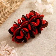 Bracelet femme en bois naturel café et rouge, design en perles ovales superposées.