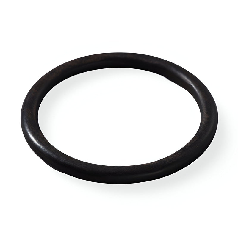 Bracelet jonc fin en bois naturel noir, finition lisse et élégante pour femme.