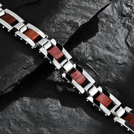 Bracelet homme marron en bois naturel avec maillons métalliques argentés, modèle Emmanuel.