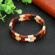 Bracelet homme en bois multicolore, maillons rectangulaires en santal, ébène et érable, finition lisse.