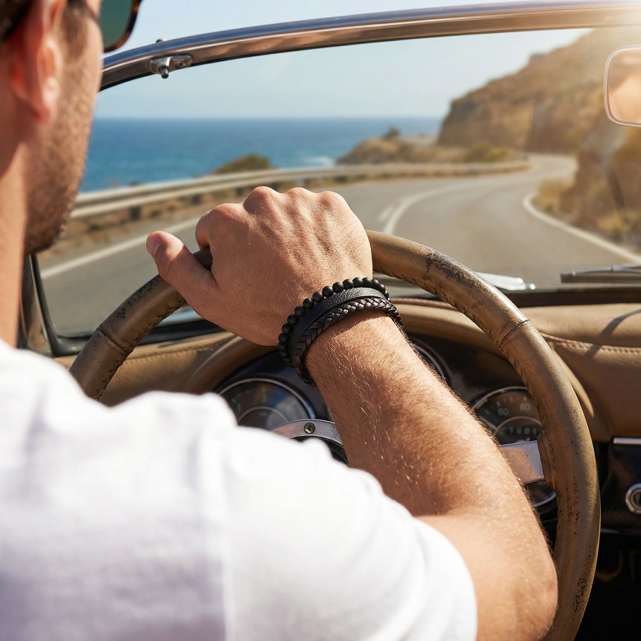 Bracelet en cuir, avec pierres volcaniques naturelles, modèle Jules