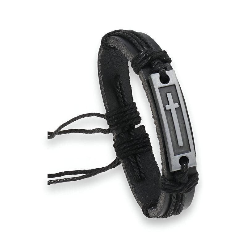 Bracelet en cuir noir avec plaque métallique gravée d'une croix chrétienne, style homme.