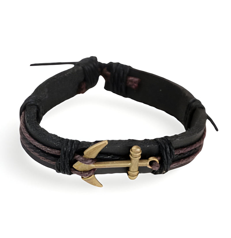 Bracelet en cuir noir avec motif ancre marine dorée et détails en corde marron, style mixte.