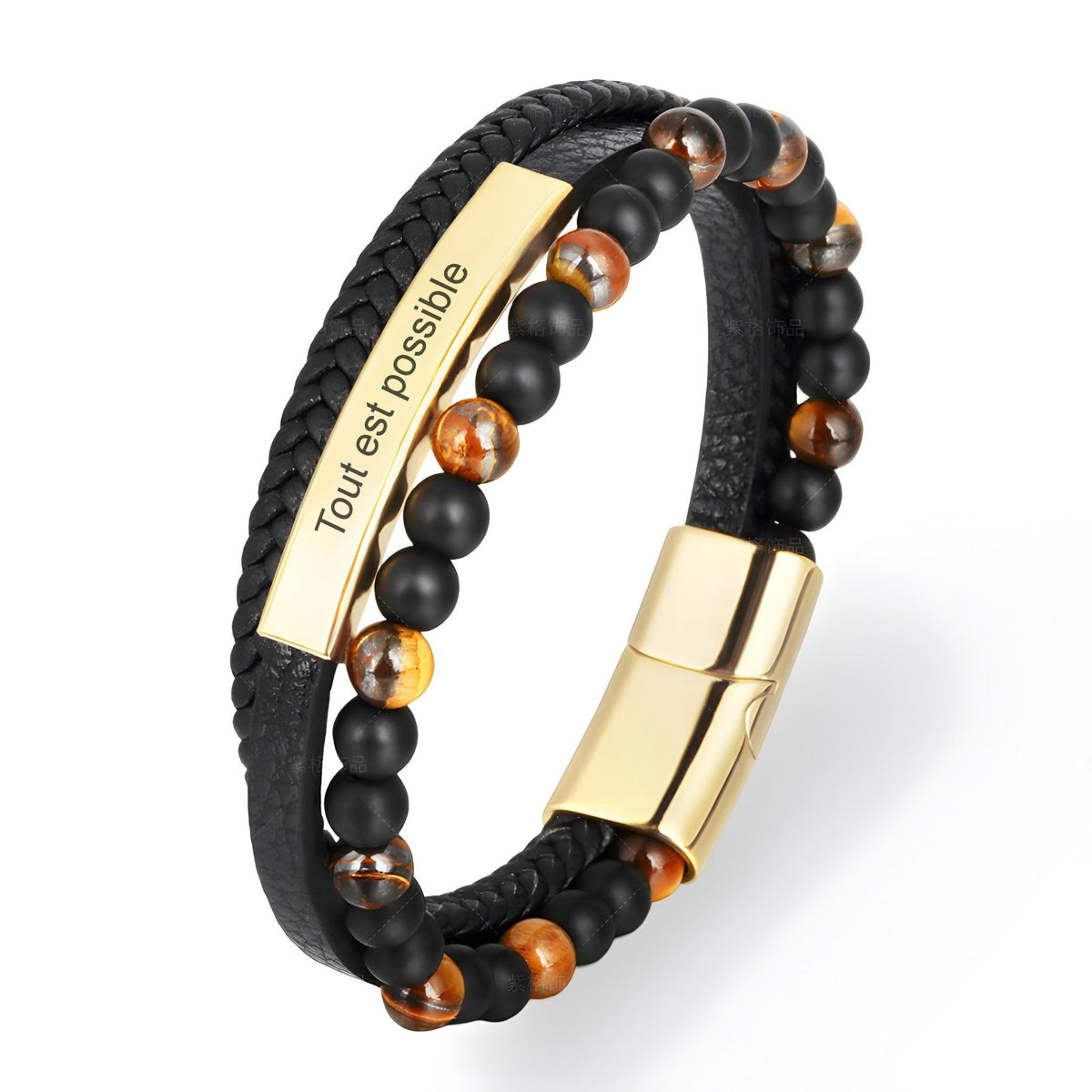 Bracelet homme en cuir noir tressé avec perles œil de tigre et plaque personnalisée dorée.