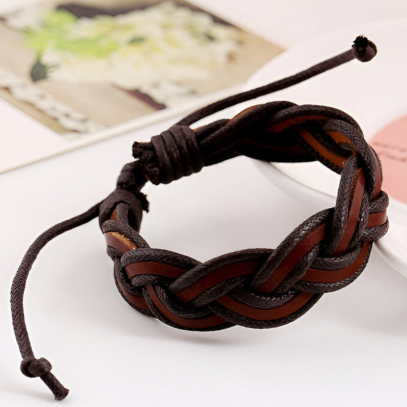 Bracelet en cuir marron torsadé avec cordon ajustable pour homme style Tilio.