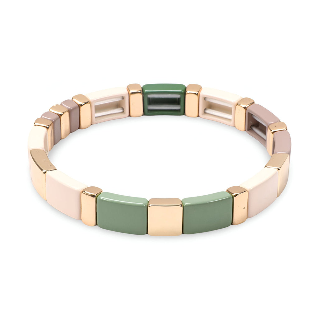 Bracelet femme Calypso en émail vert, nude et doré à maillons rectangulaires lisses.
