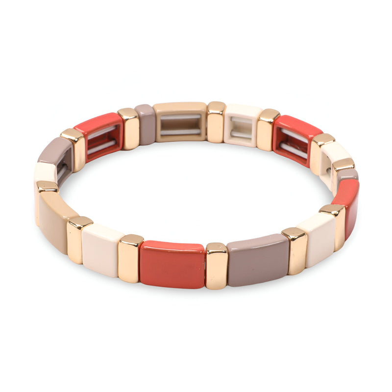 Bracelet femme en émail bordeaux, taupe et beige avec maillons rectangulaires et dorés.