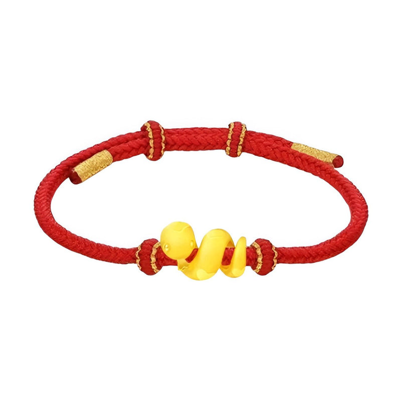 Bracelet rouge en fil ciré avec serpent doré enroulé, style minimaliste et élégant.