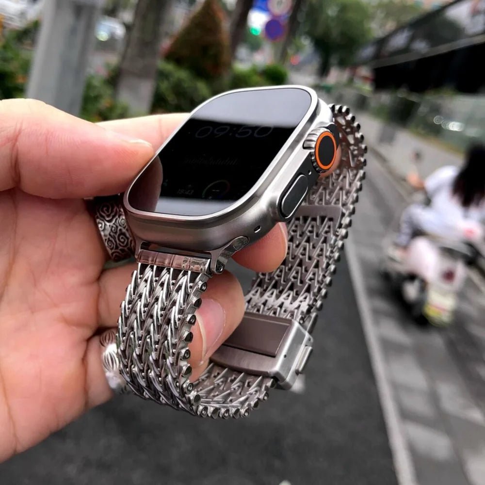 Bracelet en maille V épaisse argentée, ajustable, pour Apple Watch 38-42 mm.