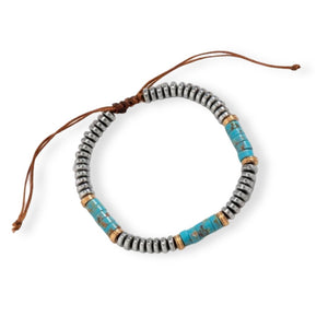Bracelet pour homme en métal argenté avec perles turquoises et cordon marron réglable.