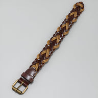 Bracelet homme marron en microfibre tressée avec corde beige et boucle métal doré.