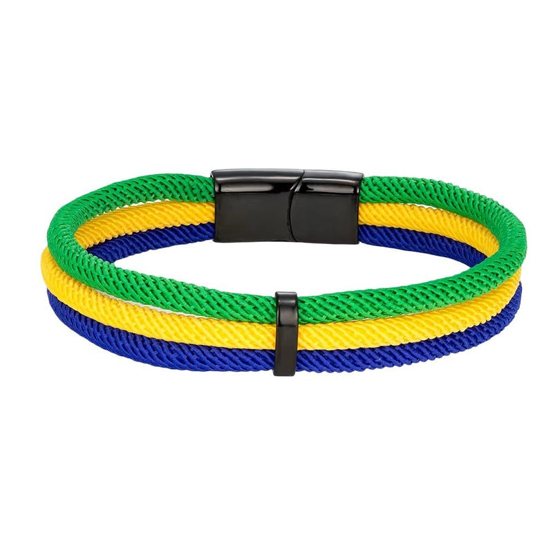 Bracelet en nylon tricolore vert, jaune et bleu avec fermoir noir et anneau coulissant noir.