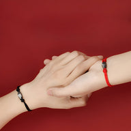 Bracelet en nylon rouge avec ornement en argent sterling, bracelet en nylon noir mixte avec ornement argenté élégant.