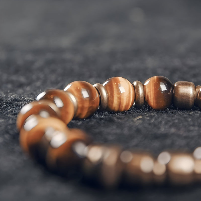 Bracelet femme en perles d'œil de tigre marron et cuivre, style élégant et léger, 17 cm.