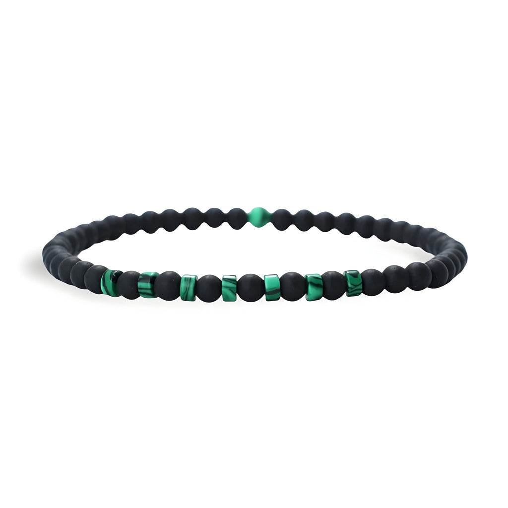 Bracelet fin pour homme en perles noires d'onyx mates et pierres vertes naturelles de malachite.