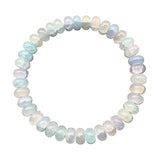 Bracelet en opaline, pierre bleue translucide, perles rondes élastique scintillantes, modèle Aloka - La Boutique du Bracelet