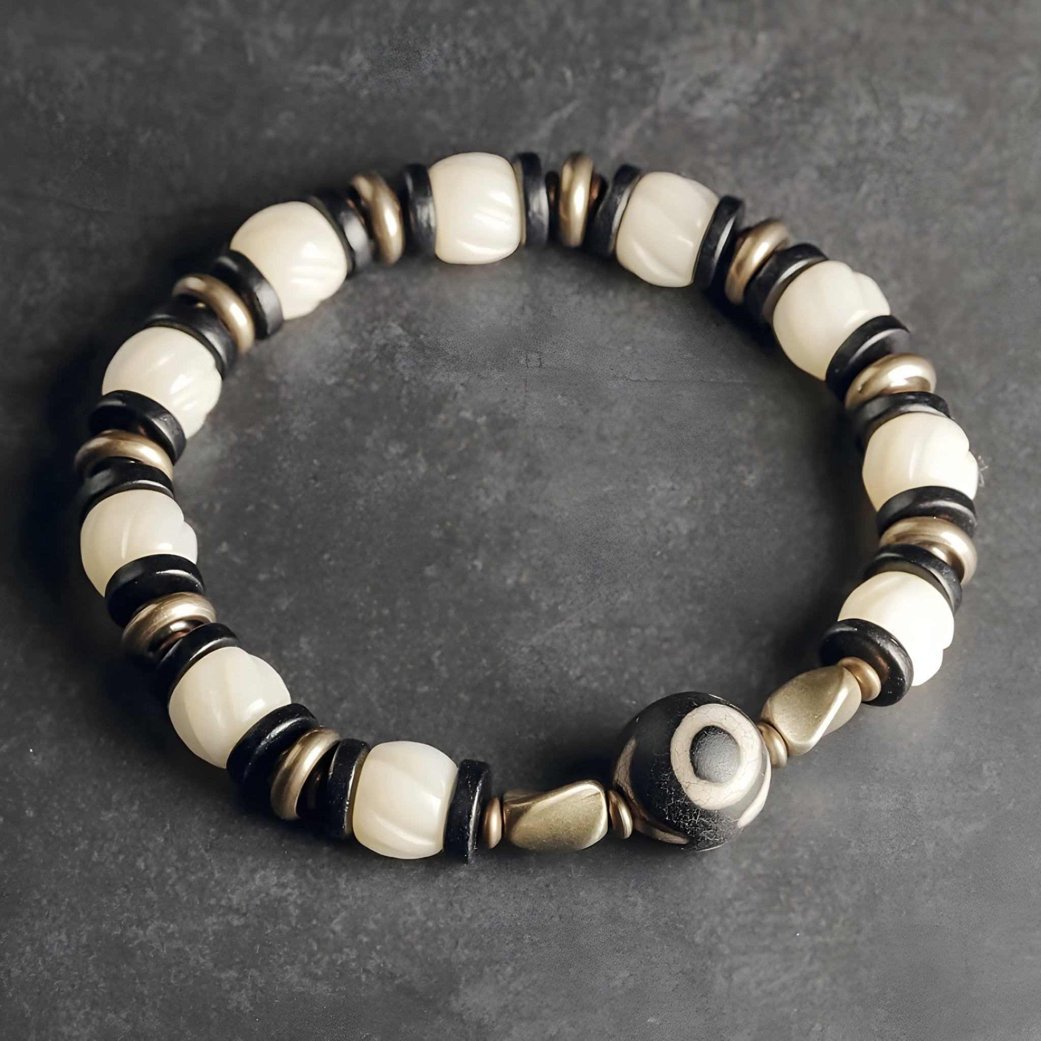 Bracelet en perles d'os de Yak et bois d'ébène, pour femme, modèle Dana - La Boutique du Bracelet