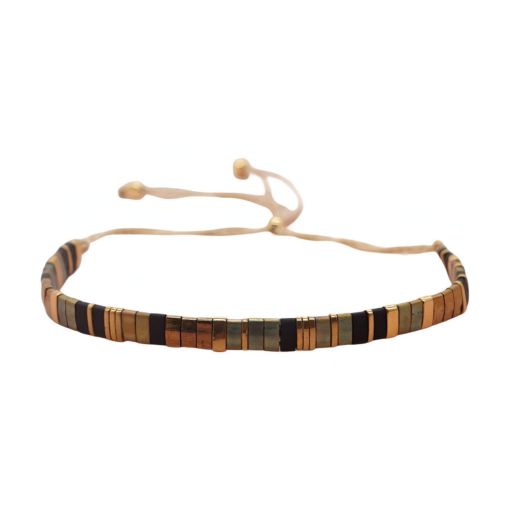 Bracelet ajustable en perles carrées multicolores tons terre et noir, style Yaomi pour femme.