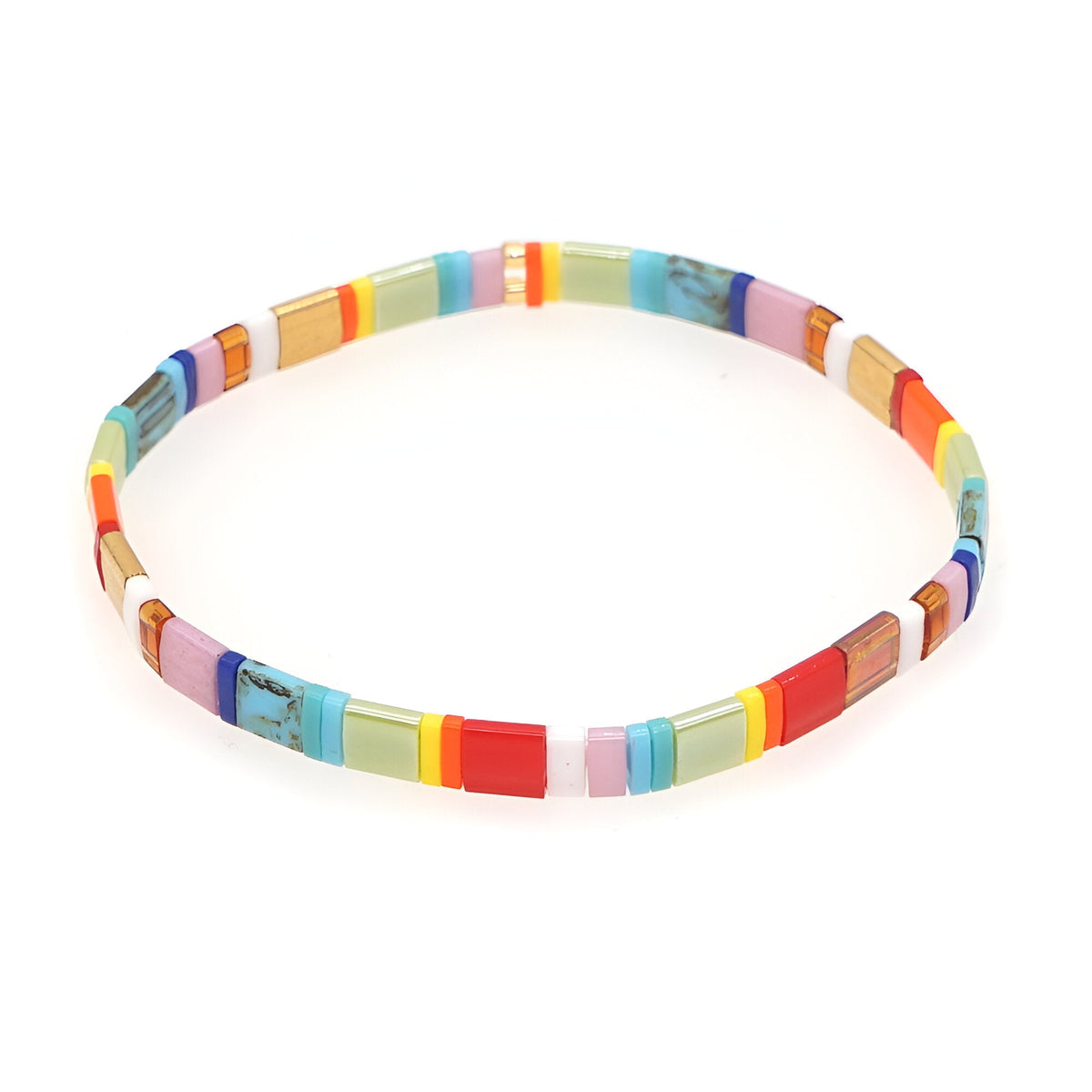 Bracelet femme multicolore en perles plates japonaises style Hikari aux couleurs vives.