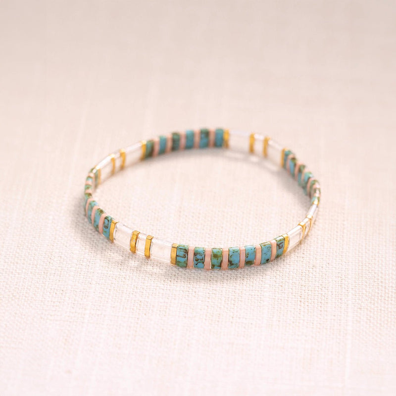 Bracelet fin pour femme en perles japonaises bleu transparent et doré, style Neyali.