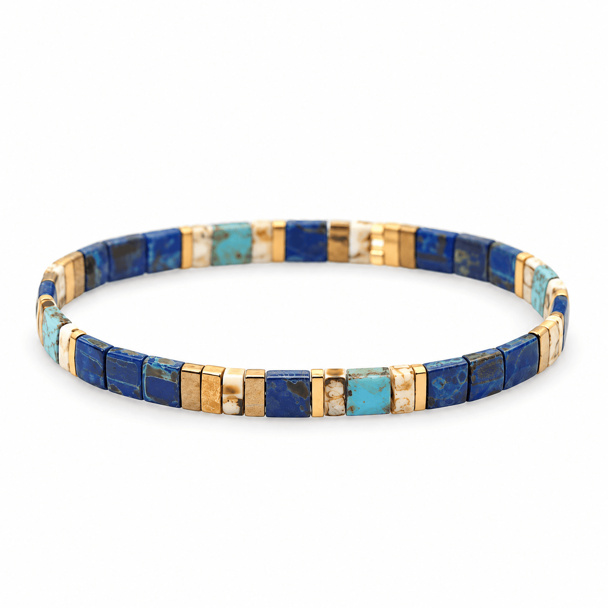 Bracelet Rika Bleu en perles japonaises posé de face sur fond blanc — V1 validée
