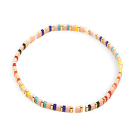 Bracelet femme en perles japonaises multicolores, motif géométrique délicat.
