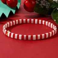 Bracelet fin en perles japonaises blanches et rouges à rayures, style Noël pour femme.