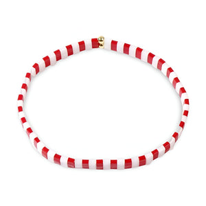 Bracelet perles du Japon rouge et blanc style Noël avec fermoir doré pour femme.