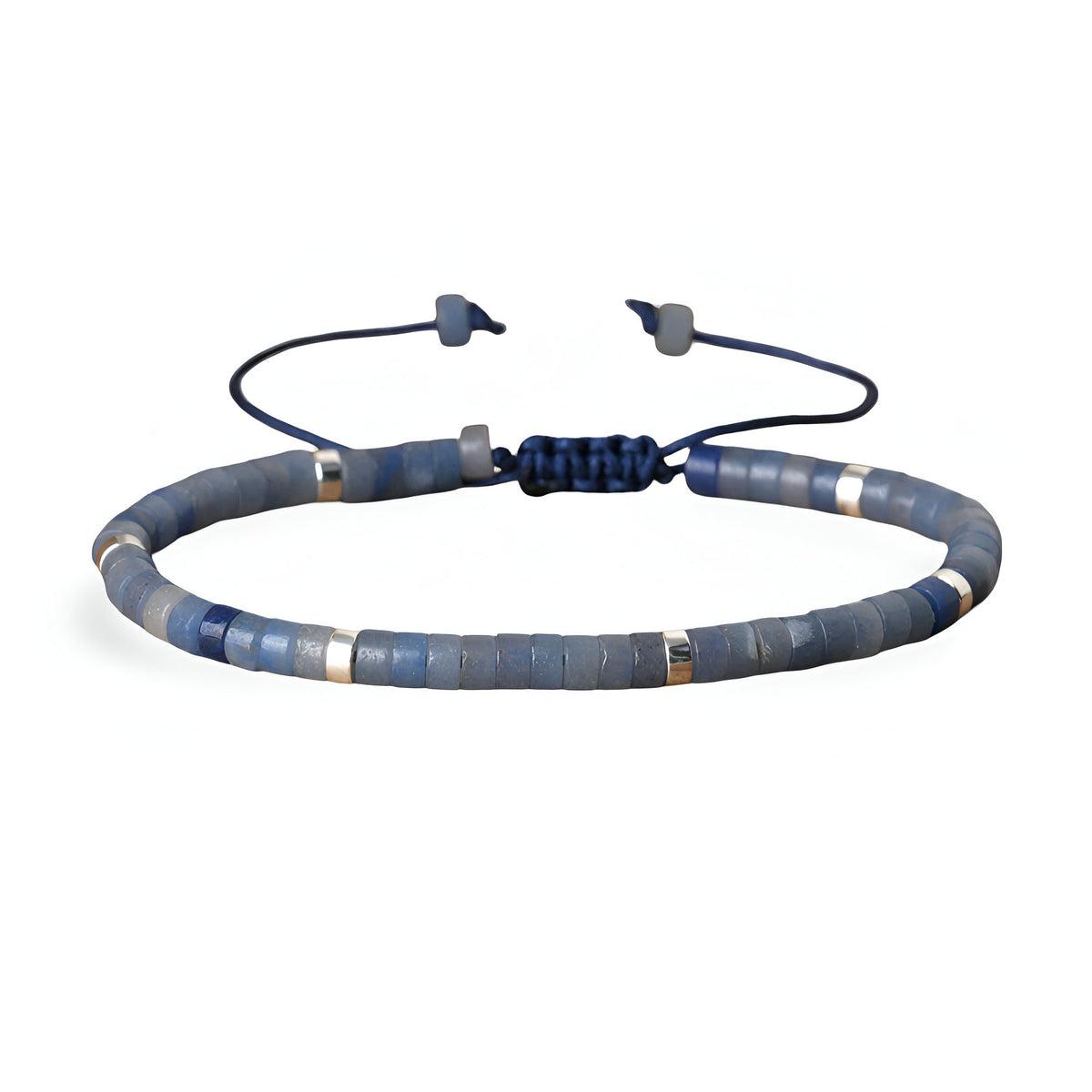 Bracelet mixte en perles heishi bleu aventurine avec fil ajustable et détails argentés.