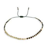 Bracelet fin à perles heishi beige et marron avec cristal, cordon noir ajustable.