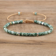 Bracelet mixte en perles heishi jade vert tacheté avec ajustement en corde beige.