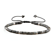 Bracelet mixte perles heishi labradorite noire gris foncé avec fermeture réglable noire.